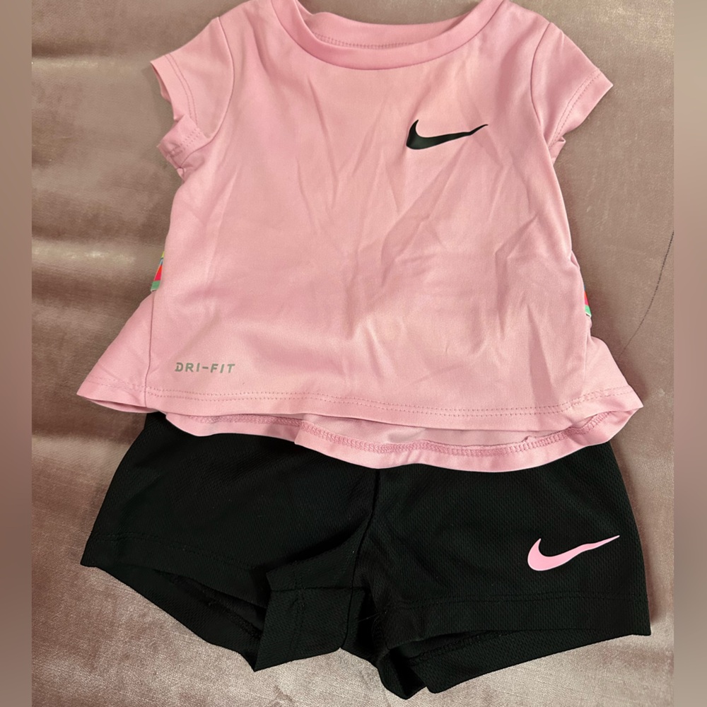 Nike baby girl set